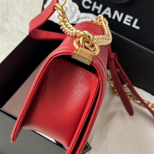 2026127214240831 700